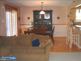 17 Rorer Avenue Hatboro, PA 19040 - Photo 4 of 6 Gallery Image 4