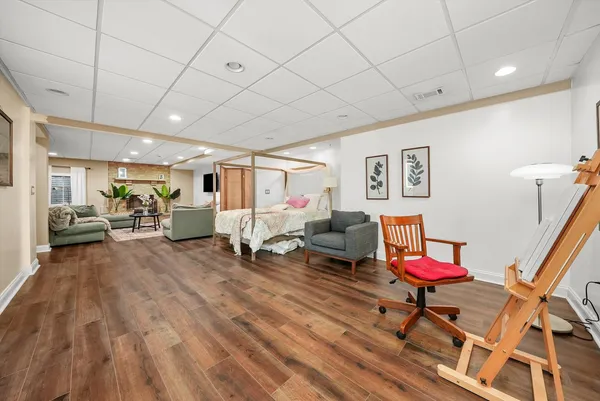 $930,000 | 35080 North Oak Knoll Circle, Gurnee, IL 60031