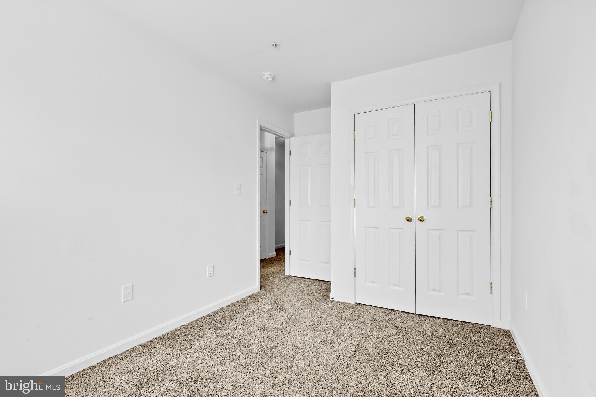 437-439 &445 Kenneth Square Baltimore, MD 21212 - Photo 21 of 40 a view of an empty room