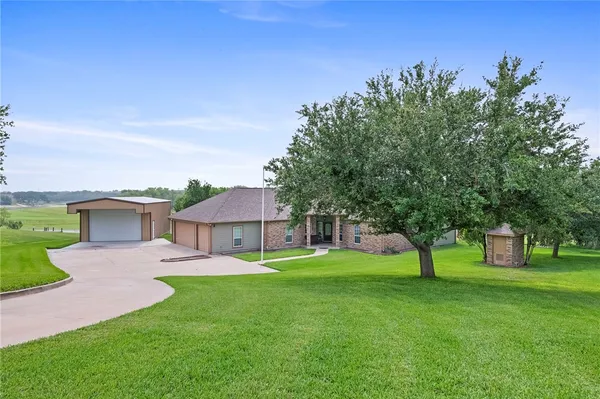 $650,000 | 173 David, Sandia, TX 78383