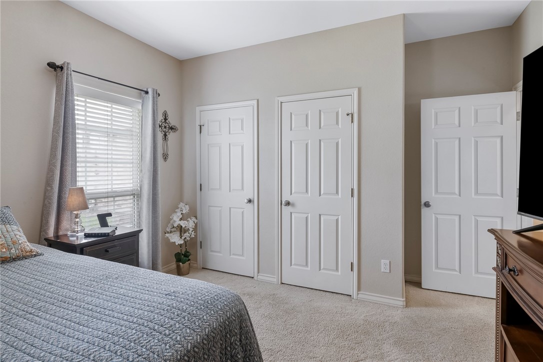173 David Sandia, TX 78383 - Photo 23 of 40 Secondary bedroom 2