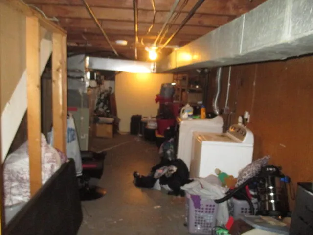 $260,000 | 865 Carrier Creek Boulevard Northeast, Grand Rapids, MI 49503