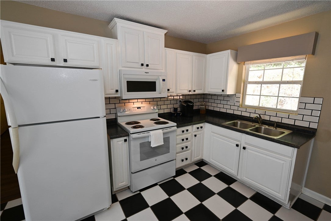 1900 Wrights Mill Road Auburn, AL 36830 - Photo 46 of 50 Kitchen