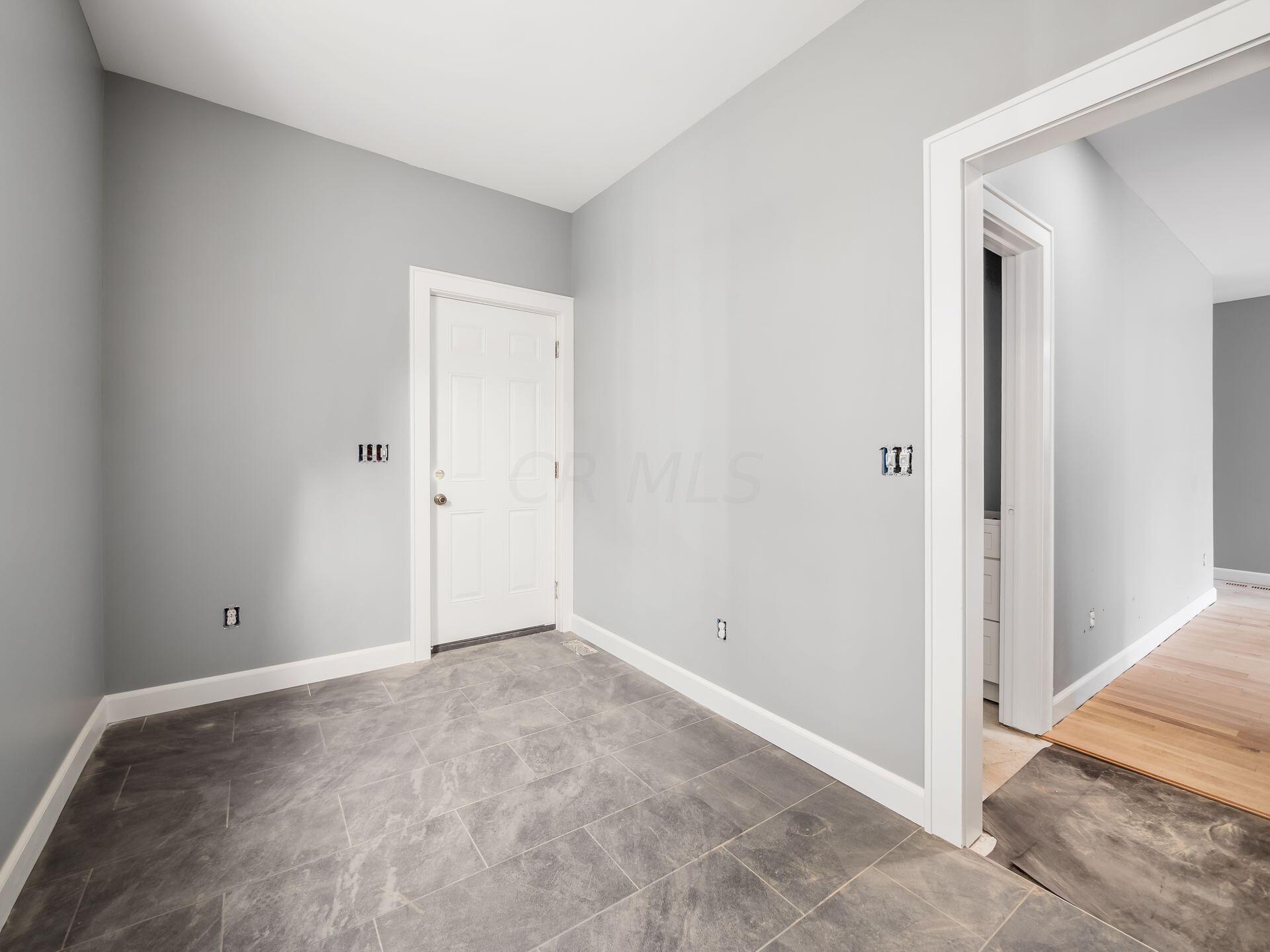 149 South Kellner Road Columbus, OH 43209 - Photo 26 of 62 Mud Room