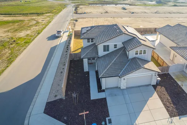 $675,000 | 19733 Desert Willow Lane, Friant, CA 93626