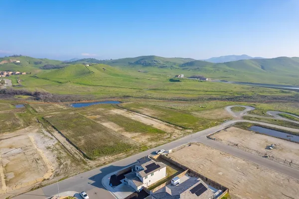 $675,000 | 19733 Desert Willow Lane, Friant, CA 93626