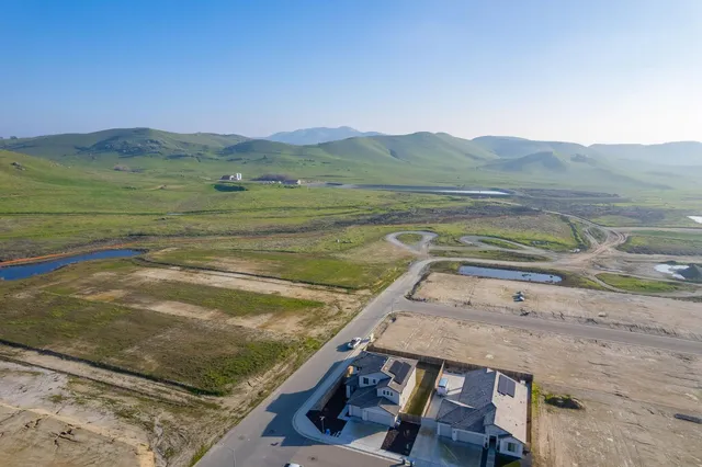 $699,000 | 19733 Desert Willow Lane, Friant, CA 93626