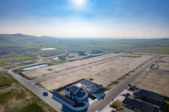 $699,000 | 19733 Desert Willow Lane, Friant, CA 93626