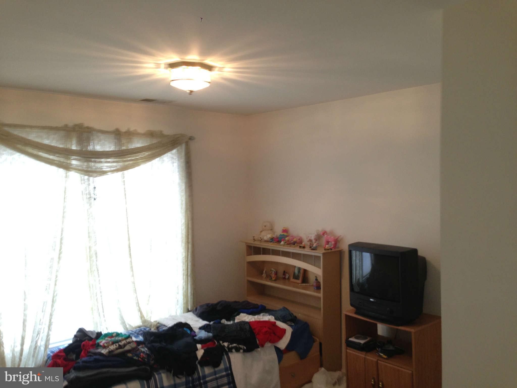 3981 View Top Road Ellicott City, MD 21042 - Photo 13 of 23 Bedroom