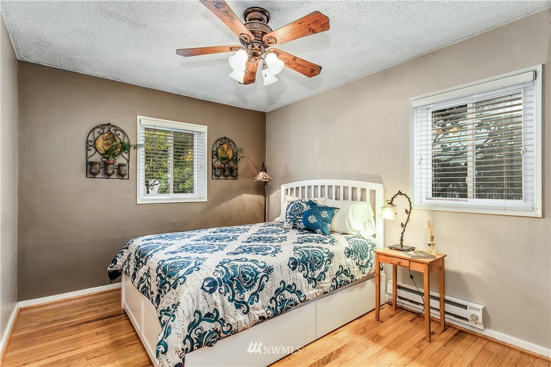 2214 Northeast 9th Place Renton, WA 98056 - Photo 14 of 28