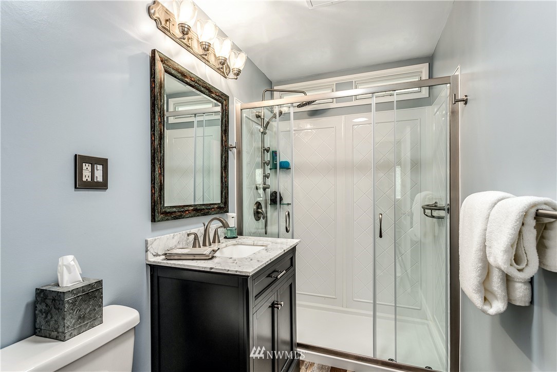 2214 Northeast 9th Place Renton, WA 98056 - Photo 16 of 28