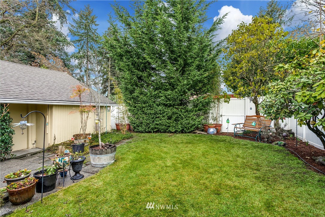 2214 Northeast 9th Place Renton, WA 98056 - Photo 25 of 28