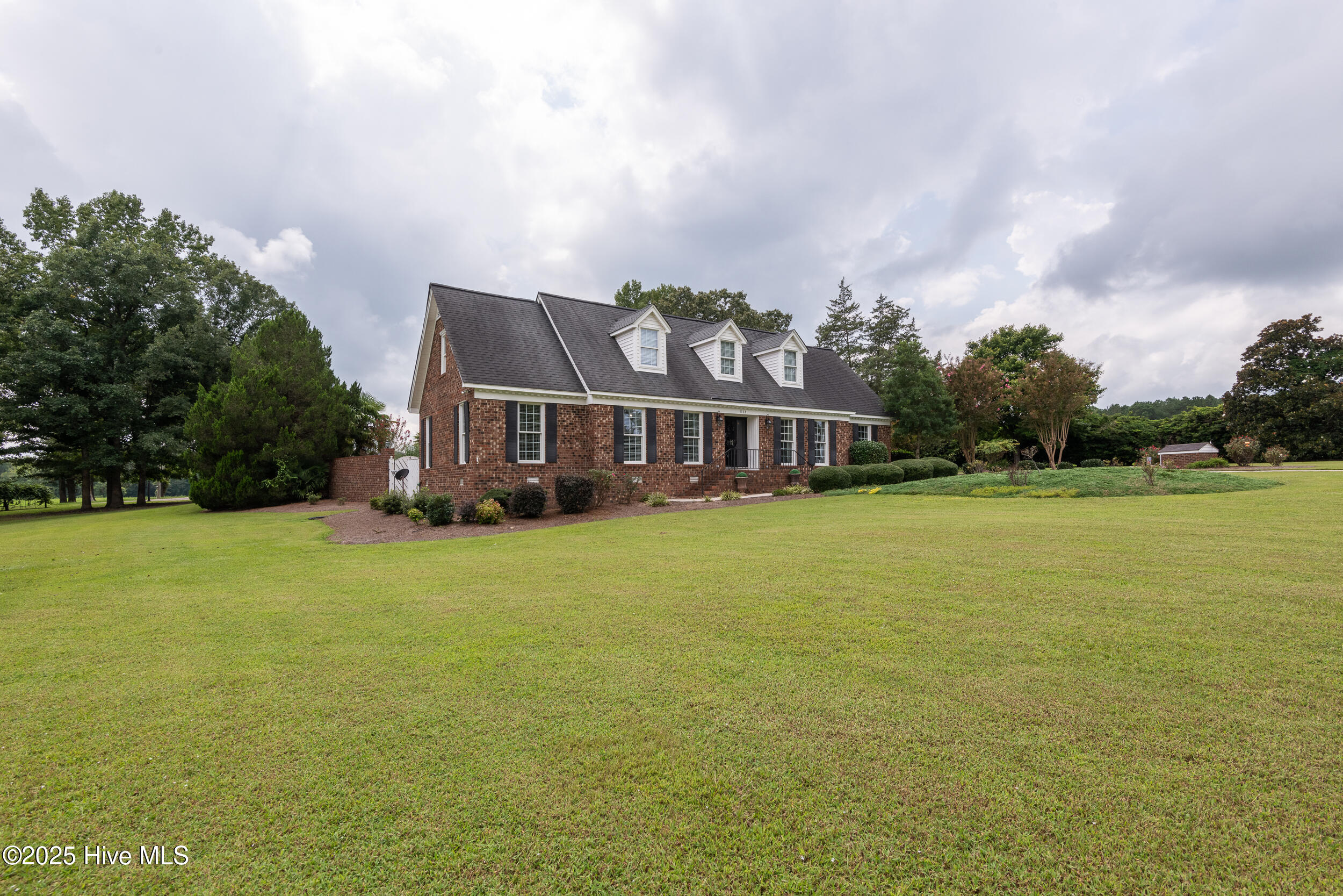 1138 Galloway Road Grimesland, NC 27837 - Photo 10 of 62 1138_Galloway-11