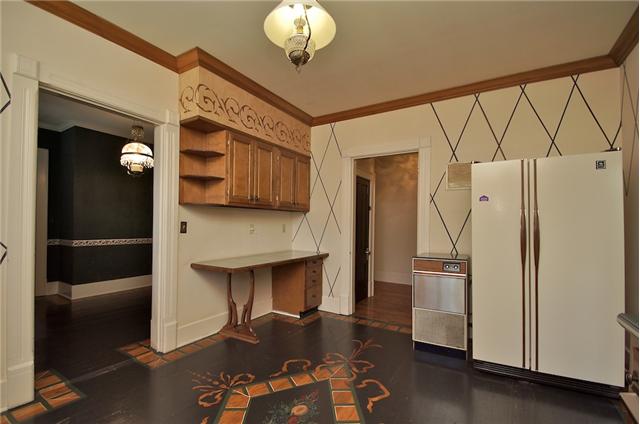 311 North Garner Street Springfield, TN 37172 - Photo 14 of 20 Kitchen features a built in desk area.