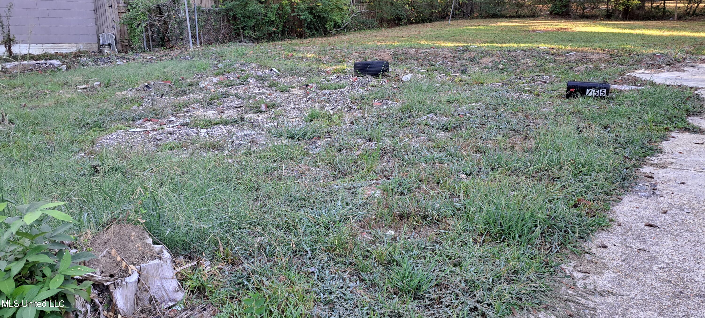 755 Cedarhurst Road Jackson, MS 39206 - Photo 4 of 7 2