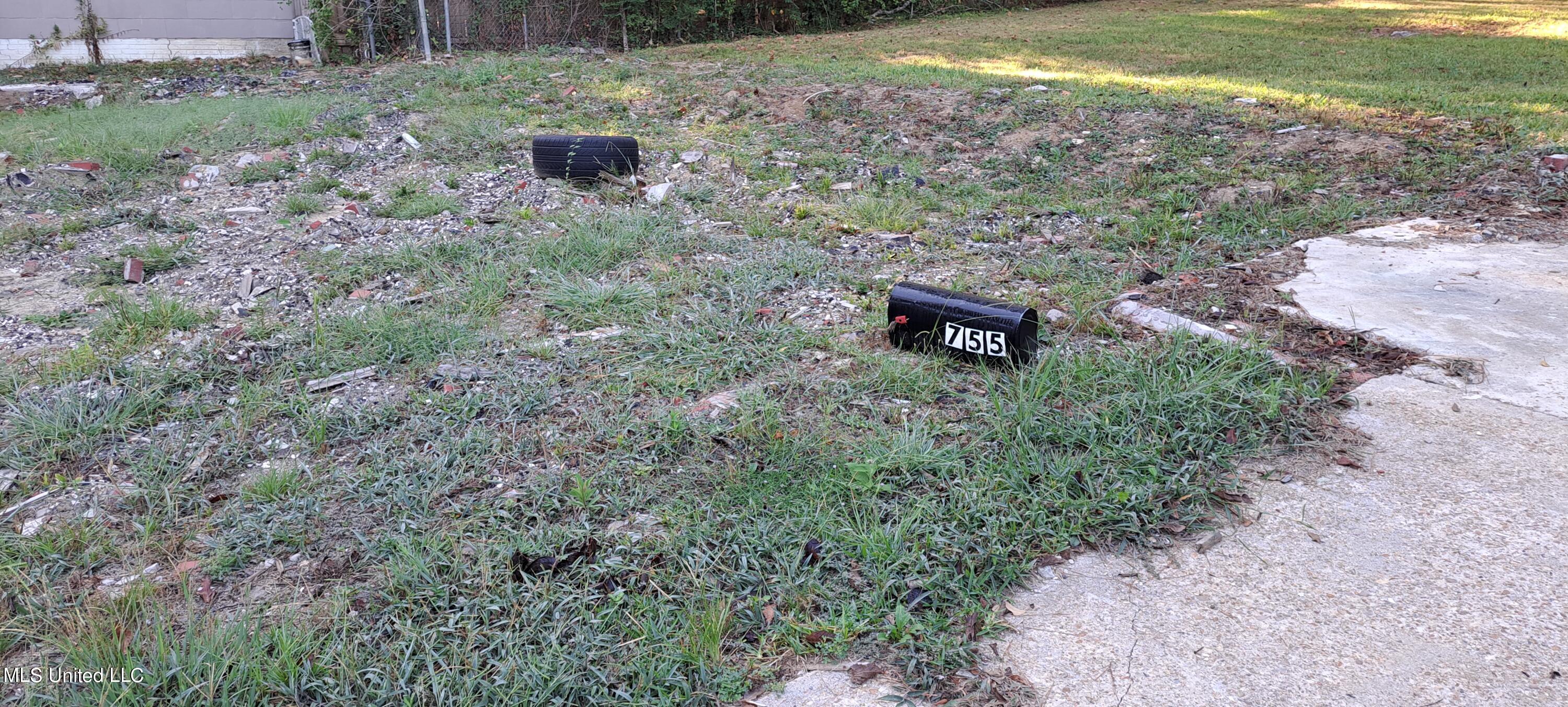 755 Cedarhurst Road Jackson, MS 39206 - Photo 5 of 7 3