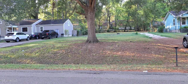 $23,500 | 755 Cedarhurst Road, Jackson, MS 39206