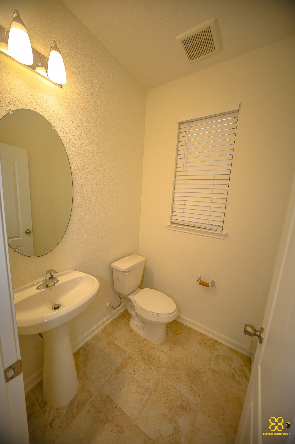 5820 Bluebonnet Lane Rosenberg, TX 77469 - Photo 14 of 43 Ist Floor Half Bath Room