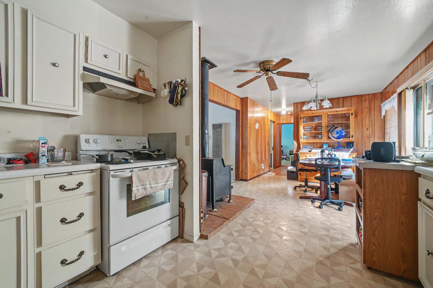 8792 Hidden Valley Road Mountain Ranch, CA 95246 - Photo 14 of 59