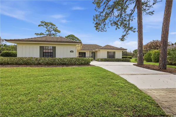 $3,000 | 106 Prestwick Circle, Vero Beach, FL 32967