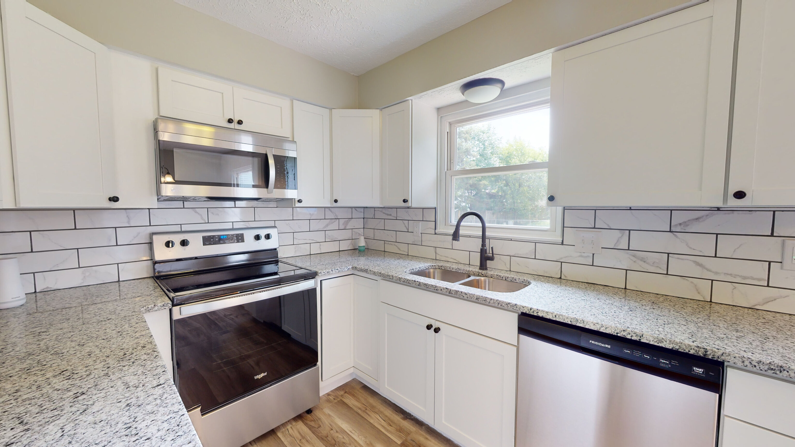 258 Lansdowne Road Indianapolis, IN 46234 - Photo 5 of 47