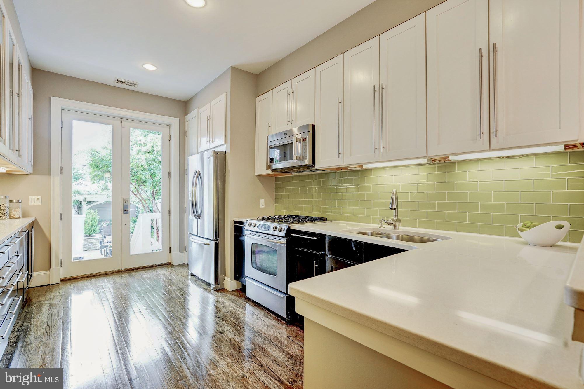 1333 East Capitol Street Southeast Washington, DC 20003 - Photo 14 of 43 Access to rear yard