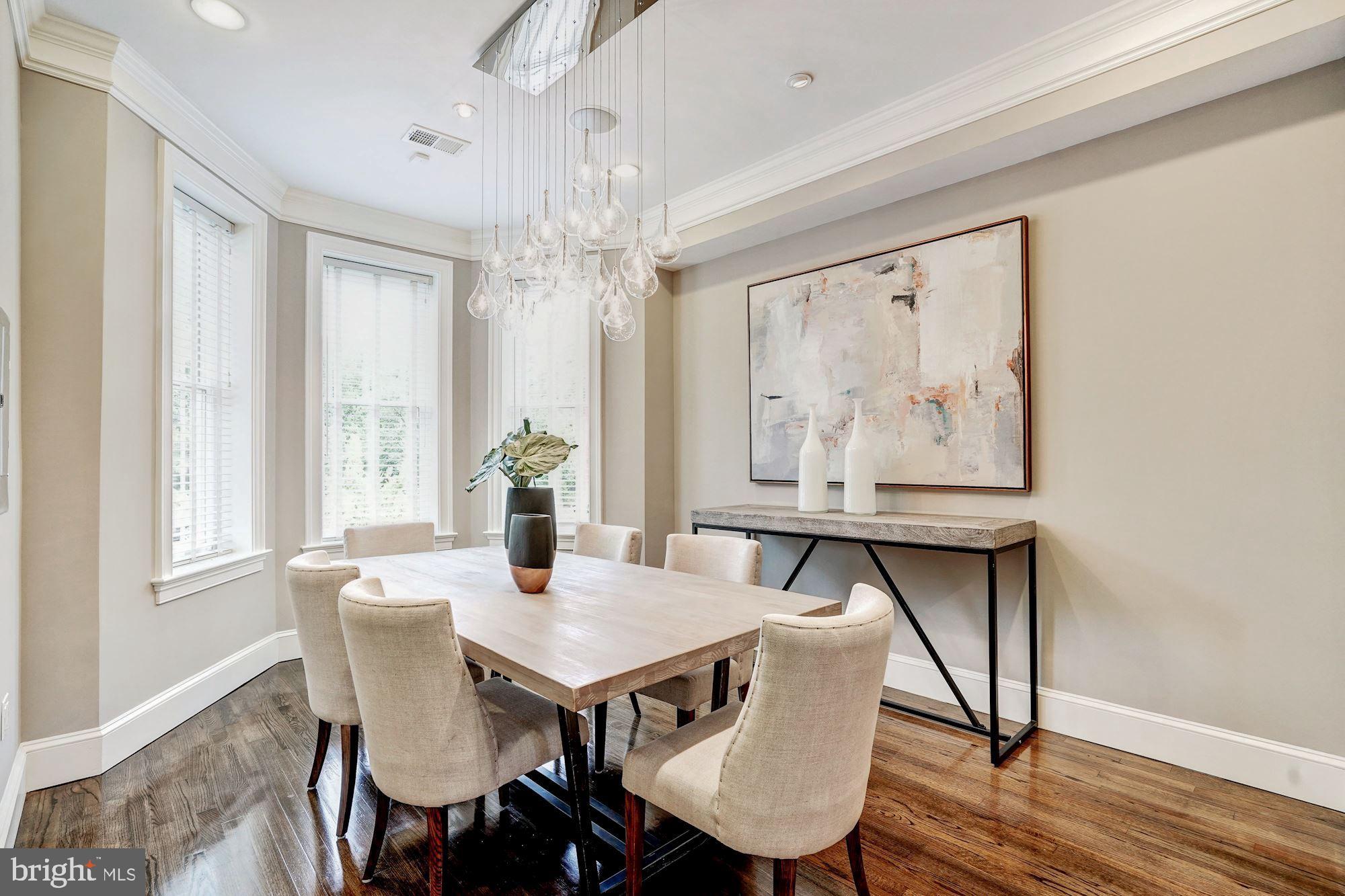 1333 East Capitol Street Southeast Washington, DC 20003 - Photo 5 of 43 Lovely bay front dining room