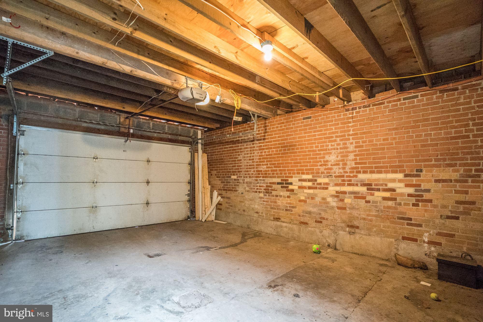 1333 East Capitol Street Southeast Washington, DC 20003 - Photo 42 of 43 Large garage