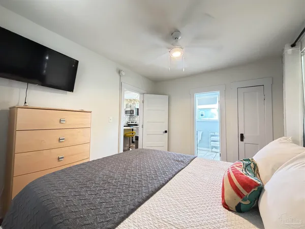 $895,000 | 107 North D Street, Pensacola, FL 32502