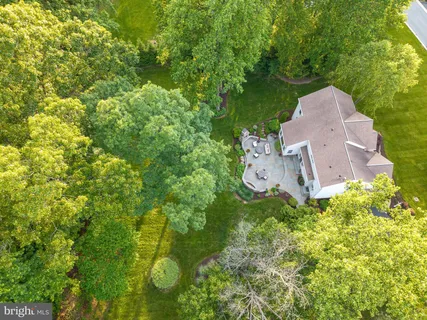 $649,000 | 100 Pine Tree Drive, Honey Brook, PA 19344