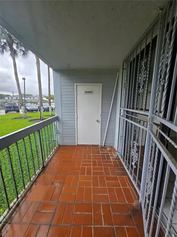 $2,300 | 12219 Southwest 14th Lane, Unit 2110, Miami, FL 33184
