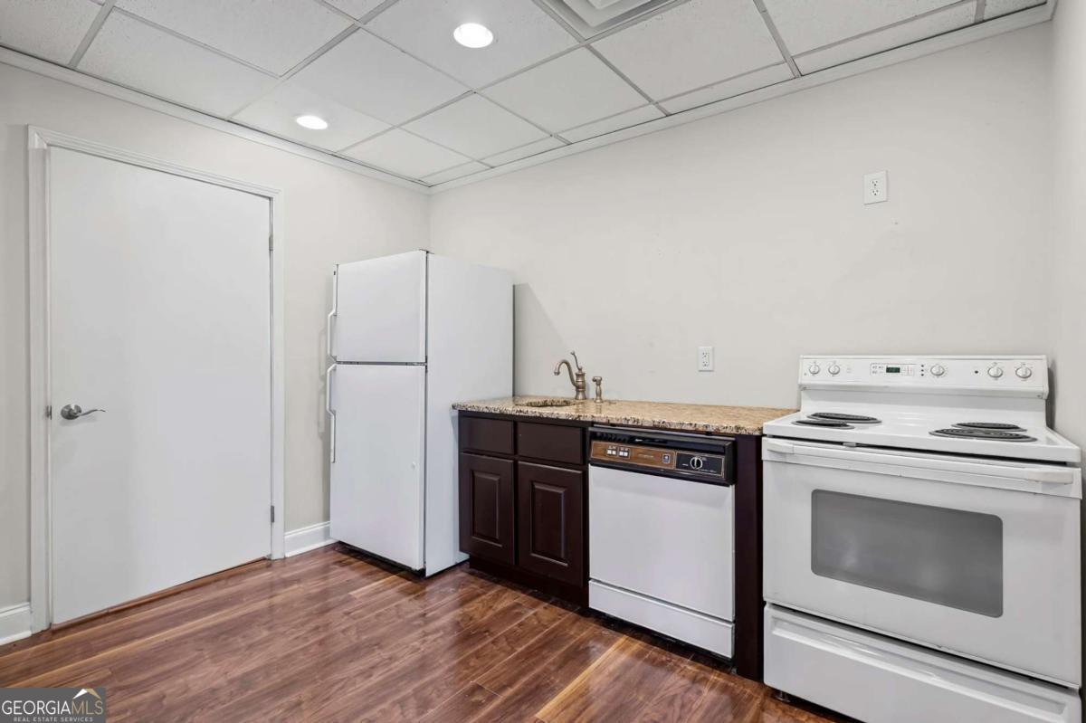 2710 Margaret Mitchell Drive Northwest Atlanta, GA 30327 - Photo 43 of 50