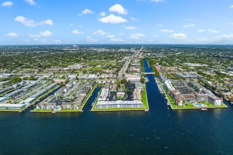 $185,000 | 100 Shore Court, Unit 105, North Palm Beach, FL 33408