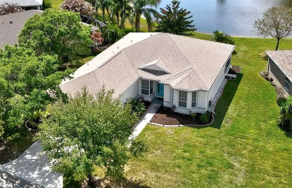 $389,900 | 1332 Shoreline Circle, Sebastian, FL 32958
