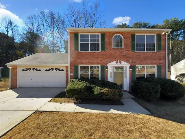 $260,000 | 2050 Surrey Trail, Atlanta, GA 30349