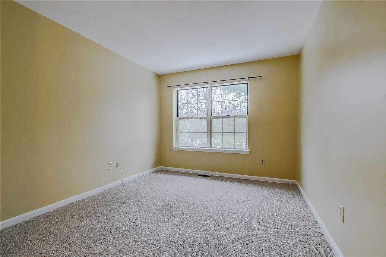 34 Middlesex Road Merrimack, NH 03054 - Photo 22 of 35