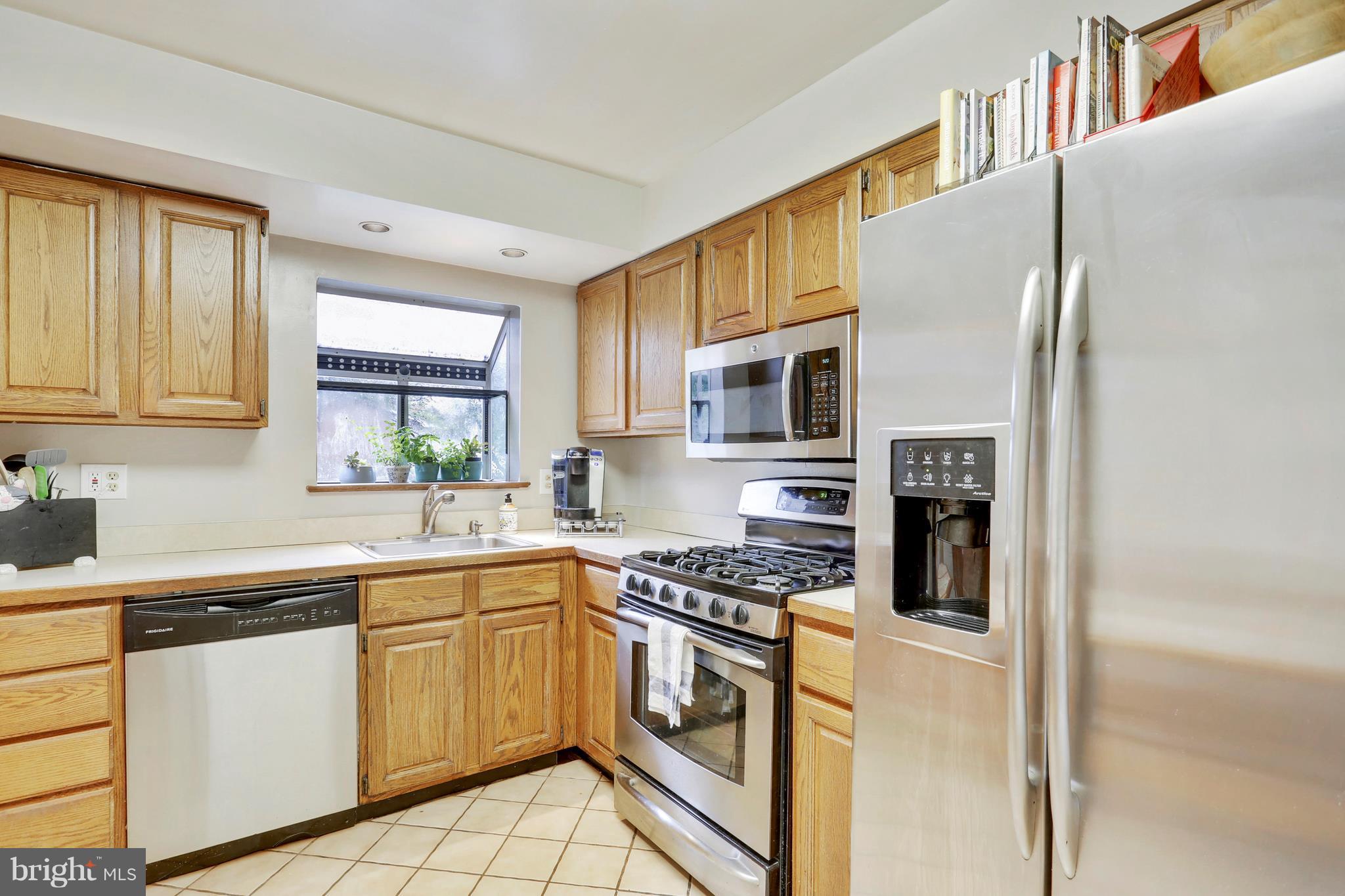 12101 Arbie Road Silver Spring, MD 20904 - Photo 11 of 30 Kitchen