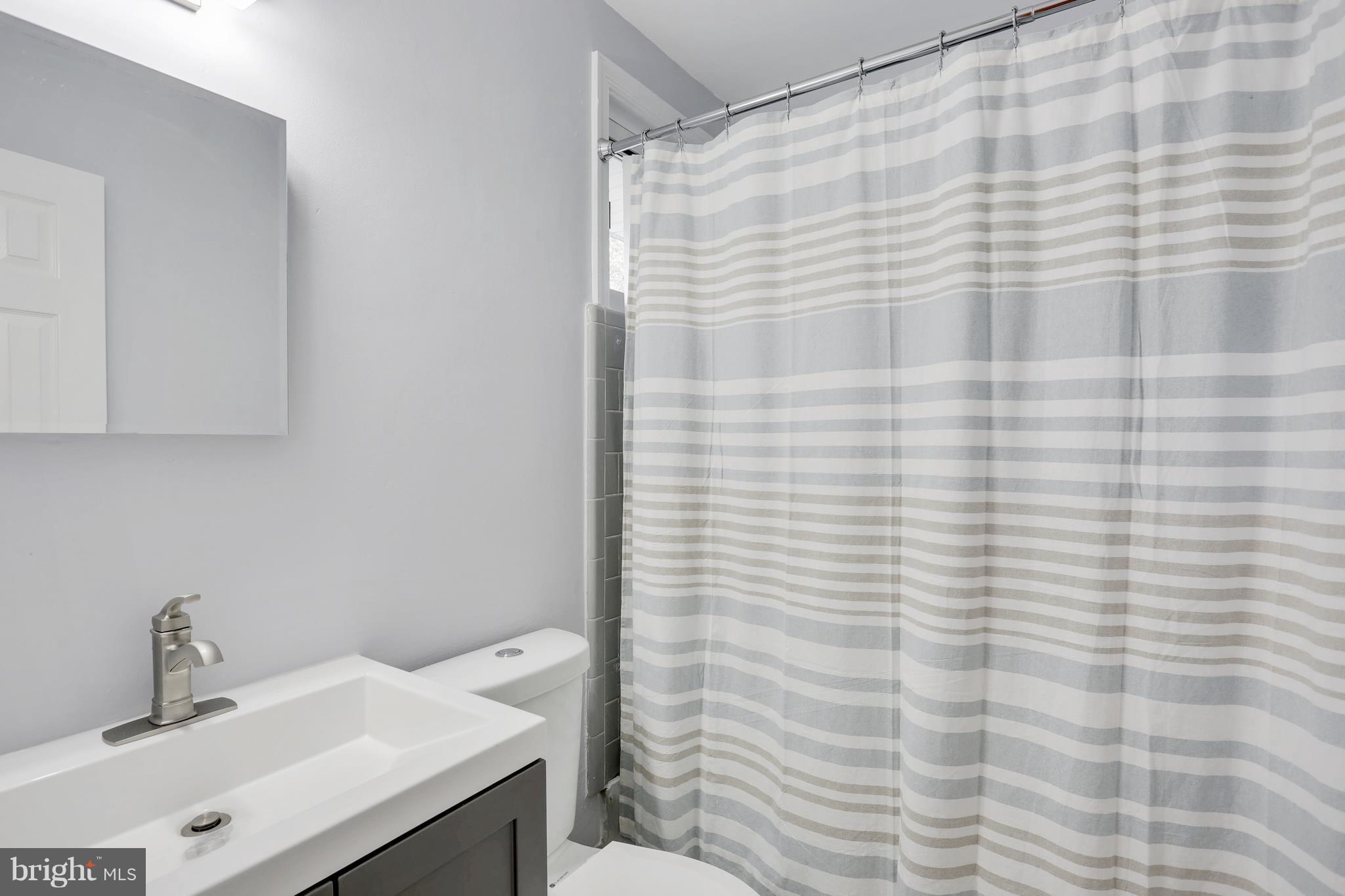 12101 Arbie Road Silver Spring, MD 20904 - Photo 21 of 30 Hall Bath