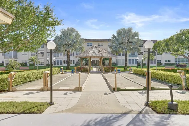 a view of a multi story building