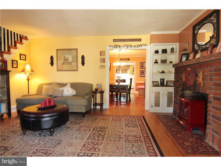 515 Oxford Road Havertown, PA 19083 - Photo 4 of 23 Gallery Image 4