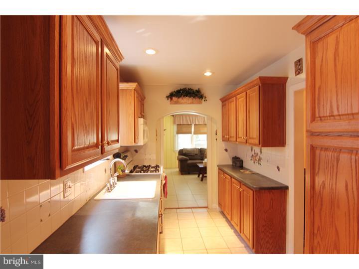 515 Oxford Road Havertown, PA 19083 - Photo 7 of 23 Gallery Image 7