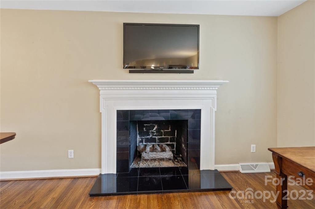 4101 Sulkirk Road Charlotte, NC 28210 - Photo 5 of 34 Gallery Image 5