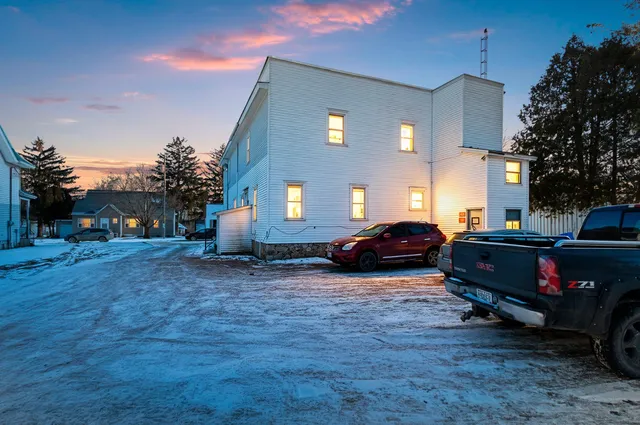 $389,900 | 8268 Cth West, Greenleaf, WI 54126