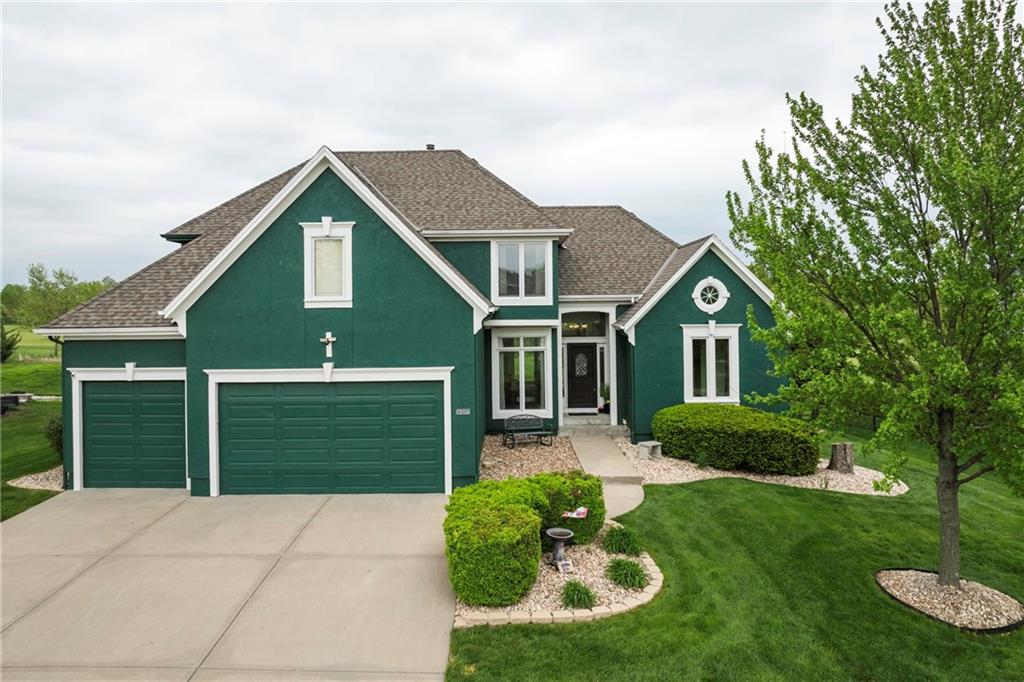 4417 141st Street Basehor, KS 66007 - Photo 2 of 51