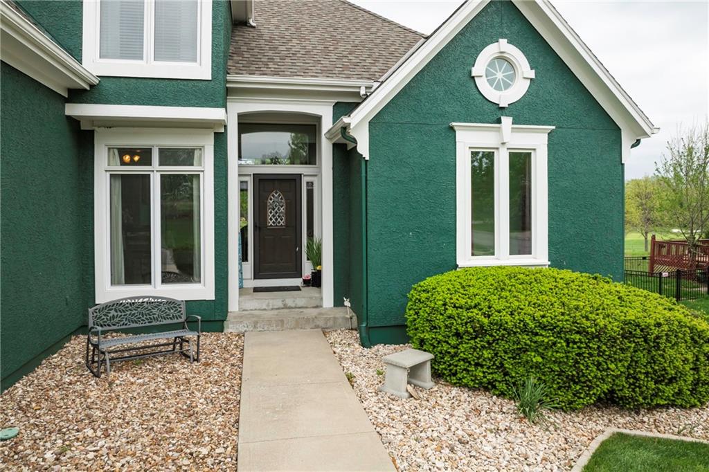 4417 141st Street Basehor, KS 66007 - Photo 3 of 51