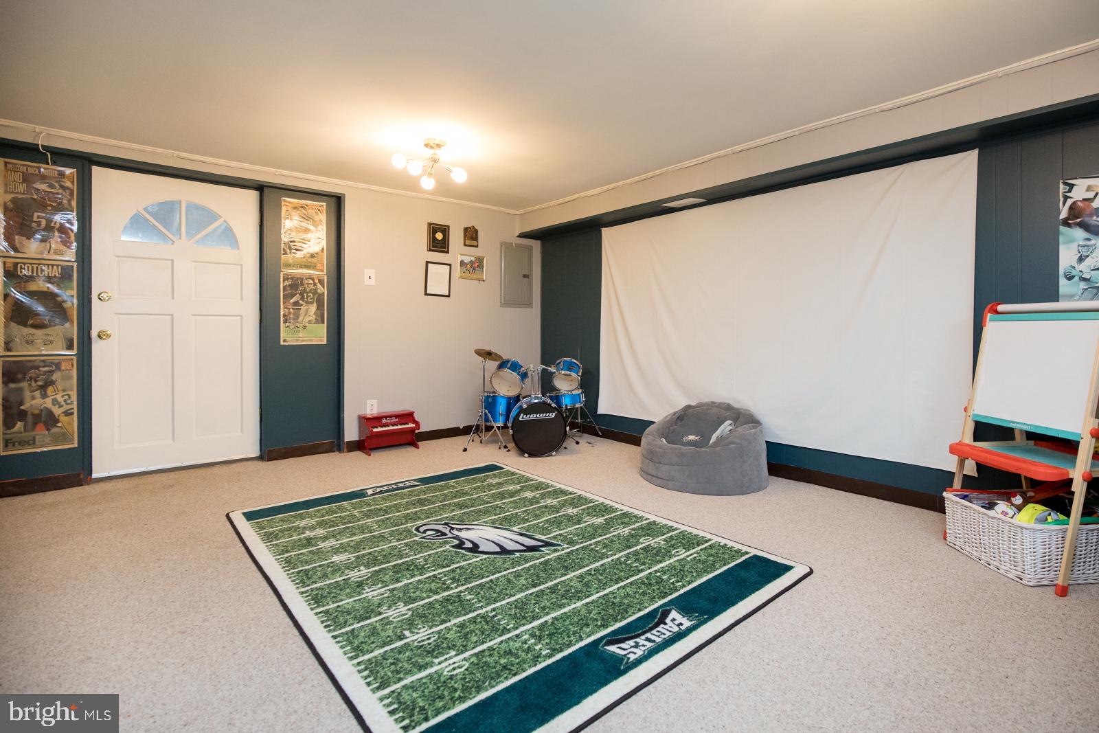3236 Kilburn Road Philadelphia, PA 19114 - Photo 33 of 40 Gallery Image 33