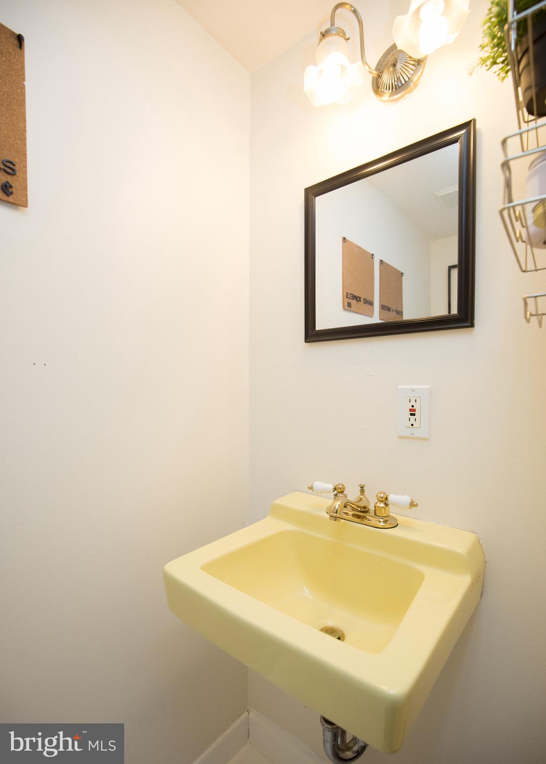 3236 Kilburn Road Philadelphia, PA 19114 - Photo 36 of 40 Gallery Image 36