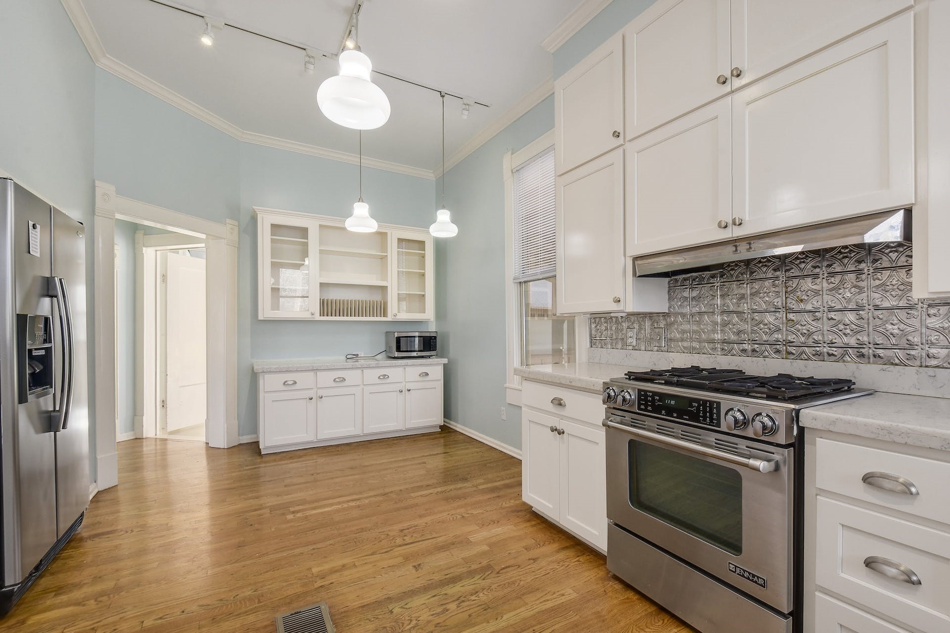 205 South Rio Grande Street Lockhart, TX 78644 - Photo 11 of 30