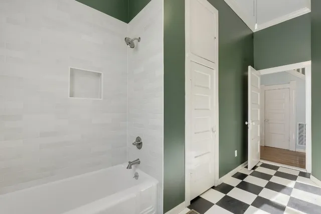 $2,750 | 205 South Rio Grande Street, Lockhart, TX 78644