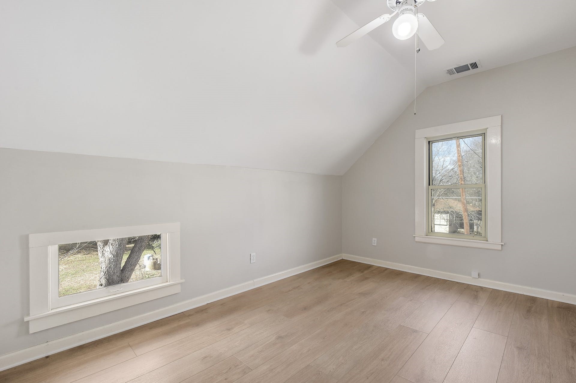 205 South Rio Grande Street Lockhart, TX 78644 - Photo 26 of 30